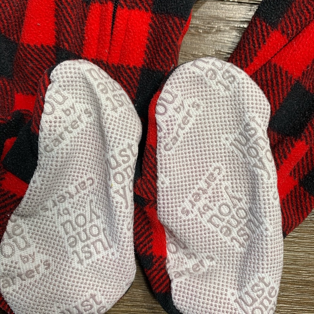 Carter footed Christmas pajamas 12 months - Picture 4 of 6